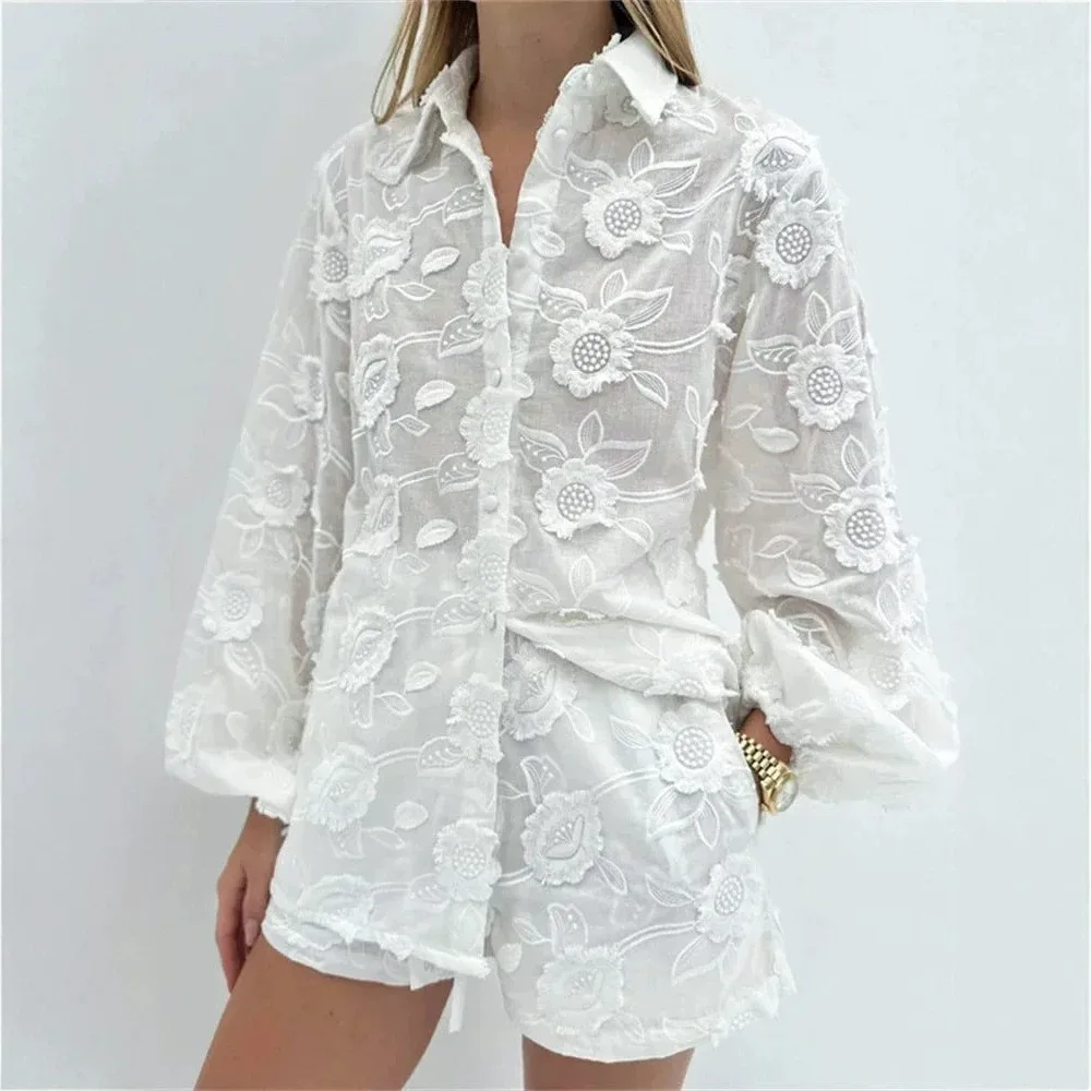 New Casual White Jacquard Shirt Shorts Two-piece Set, Women's Design Sense Bubble Sleeve Set, Beach Vacation Two-piece Set