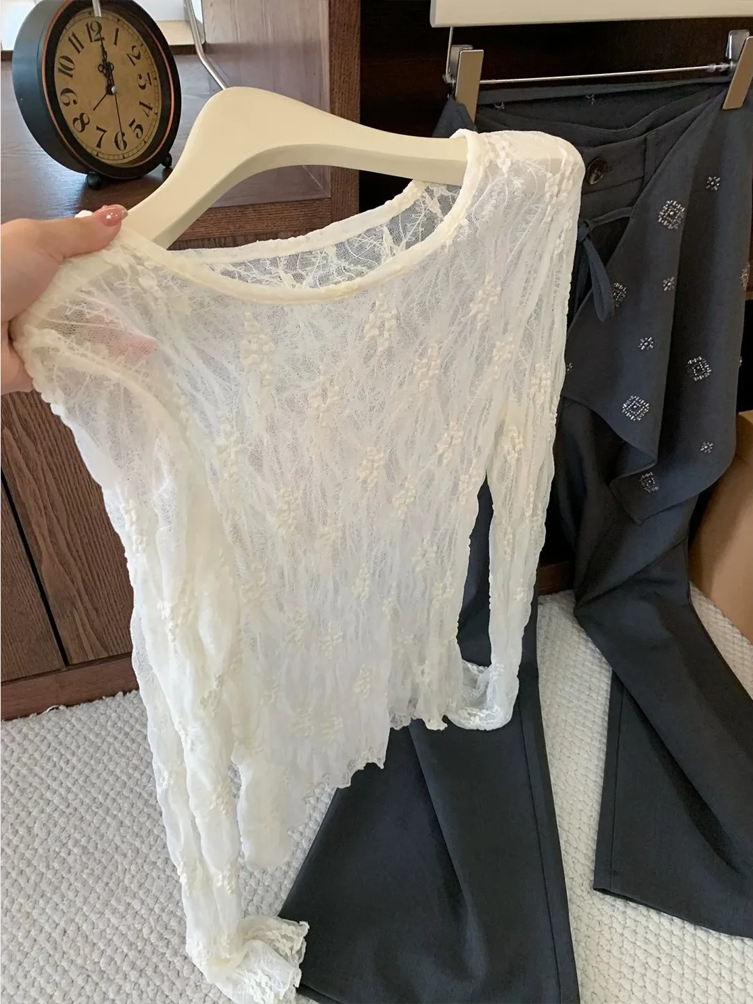 Elegant Long Sleeve Women's Lace Base Shirt Thin Transparent Floral Hook Knitted Top Fashionable Inner Wear Summer Autumn Top