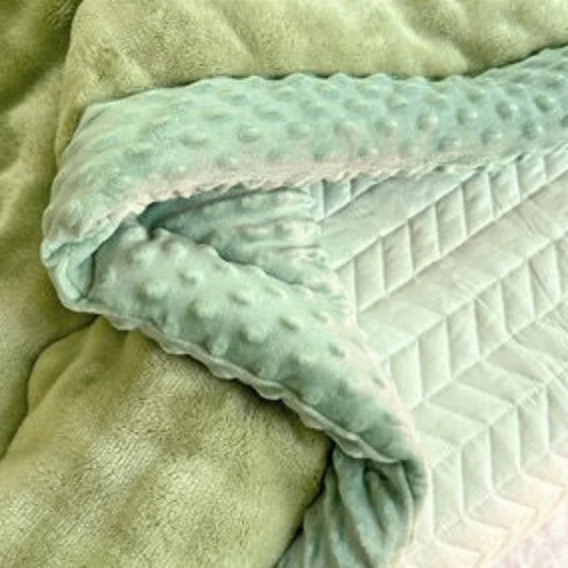 Double Layer Plush Quilt Winter Warm Comfortable Cotton Quilts Home Child Adult Universal Student Dormitory Anti Static Duvets