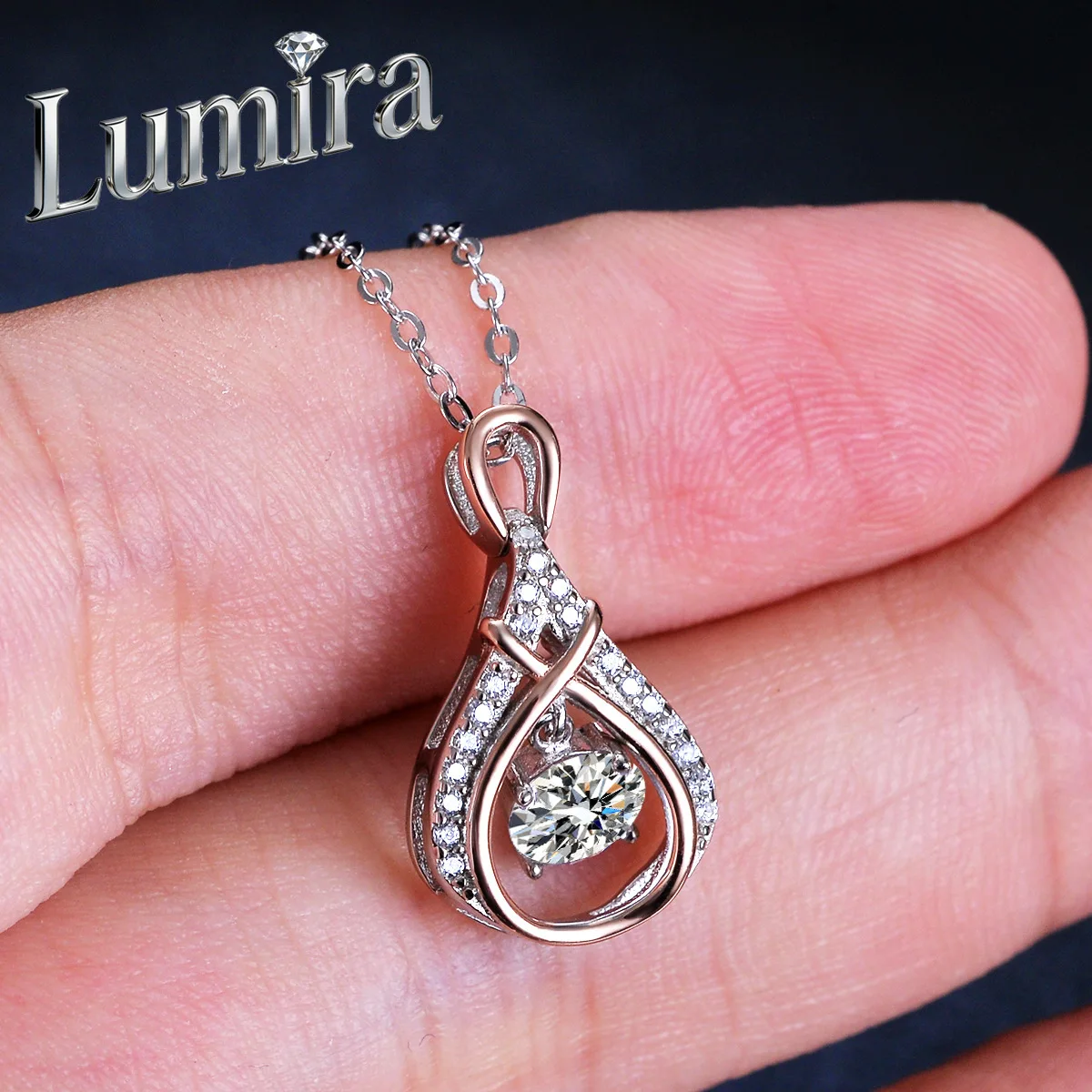 

Lumira Luxury Teardrop Heart Pendant Platinum PT950 Necklace for Women 50-Point Moissanite Necklaces with Delicate Movement