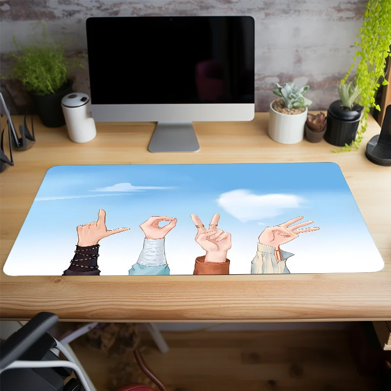 Love Hand Gesture Mouse Pad Computer Desk Mat Keyboard Pad Non-Slip Perfect Gift for Friends Teen Girlfriend Boyfriend Worker