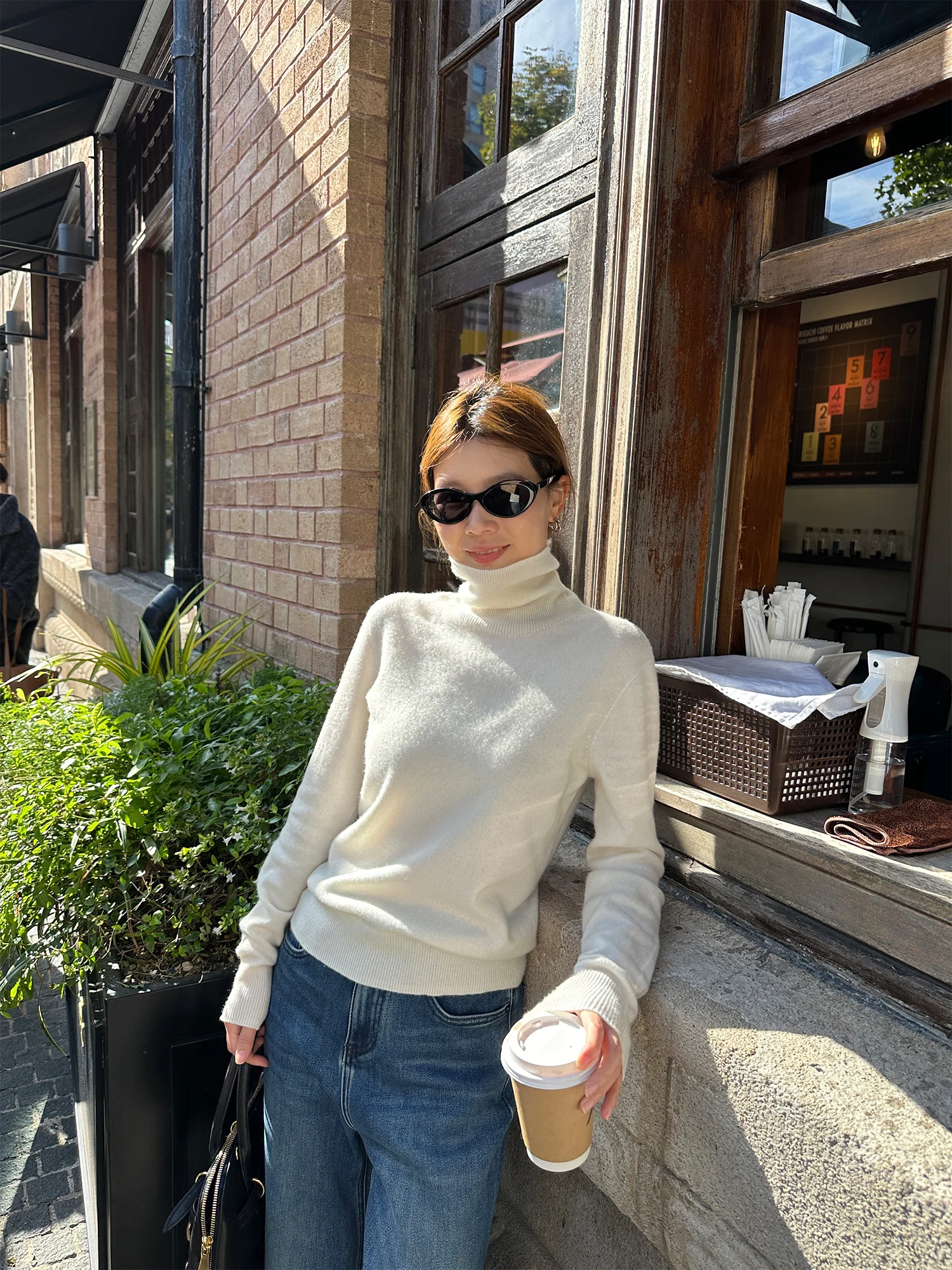 

White Camere Woolen Sweater Women's Winter New Sle Korean Lazy Sle eep Wool Camere Collar Warm Soft Straight Cut Top