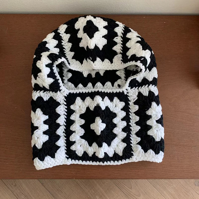 Frauen gestrickt Sturmhaube Mütze handgemachte Häkeln Blumen quadratische Wolle einteilige Mützen Hals warm Retro Ins Pullover Hut Ski haube