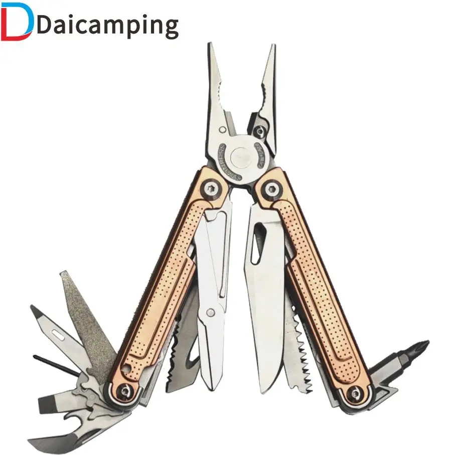 DL7 titanium alloy multi-toolの実用性を徹底検証：キャンプ・日常・ギフトに最適な理由