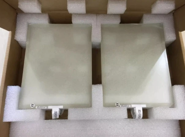 

New AT-080F-5RB-004N-18R-150FH 080F5RB-004 Touchpad
