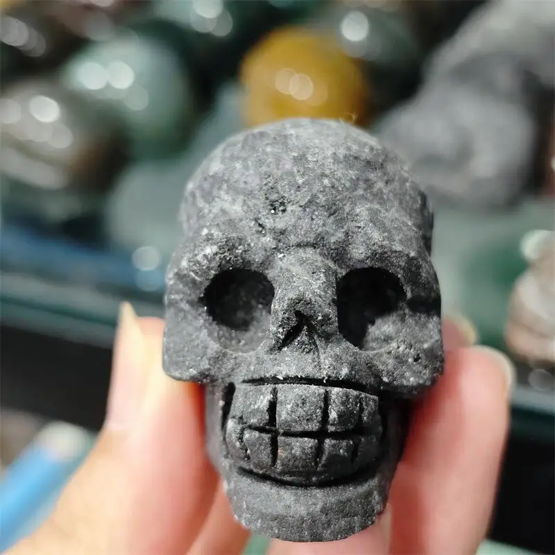 Natural Volcanic Rock Skull Crystal Hand Carved Crystal Halloween Gift Festival Craft For Decoration 1pcs