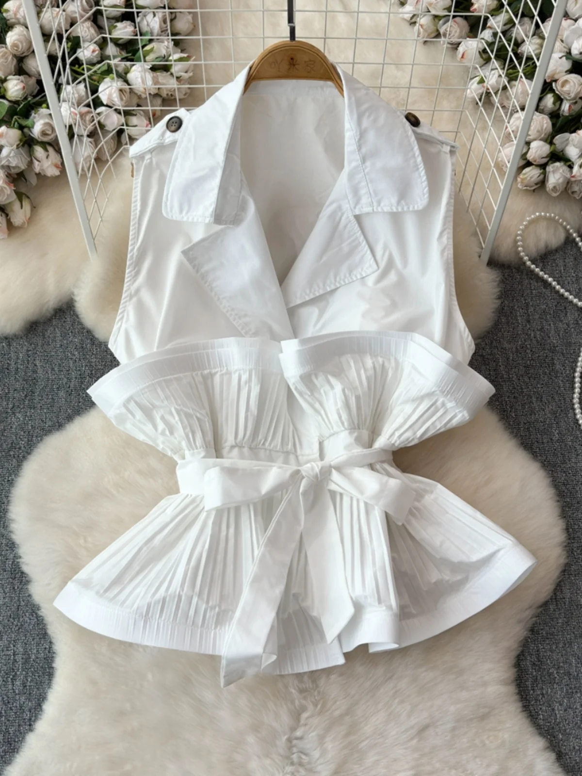 

SuperAen 2024 Summer New Korean Style Style Suit Collar Sleeveless Vest Irregular Ruffle Edge Waist Tie Up Shirt