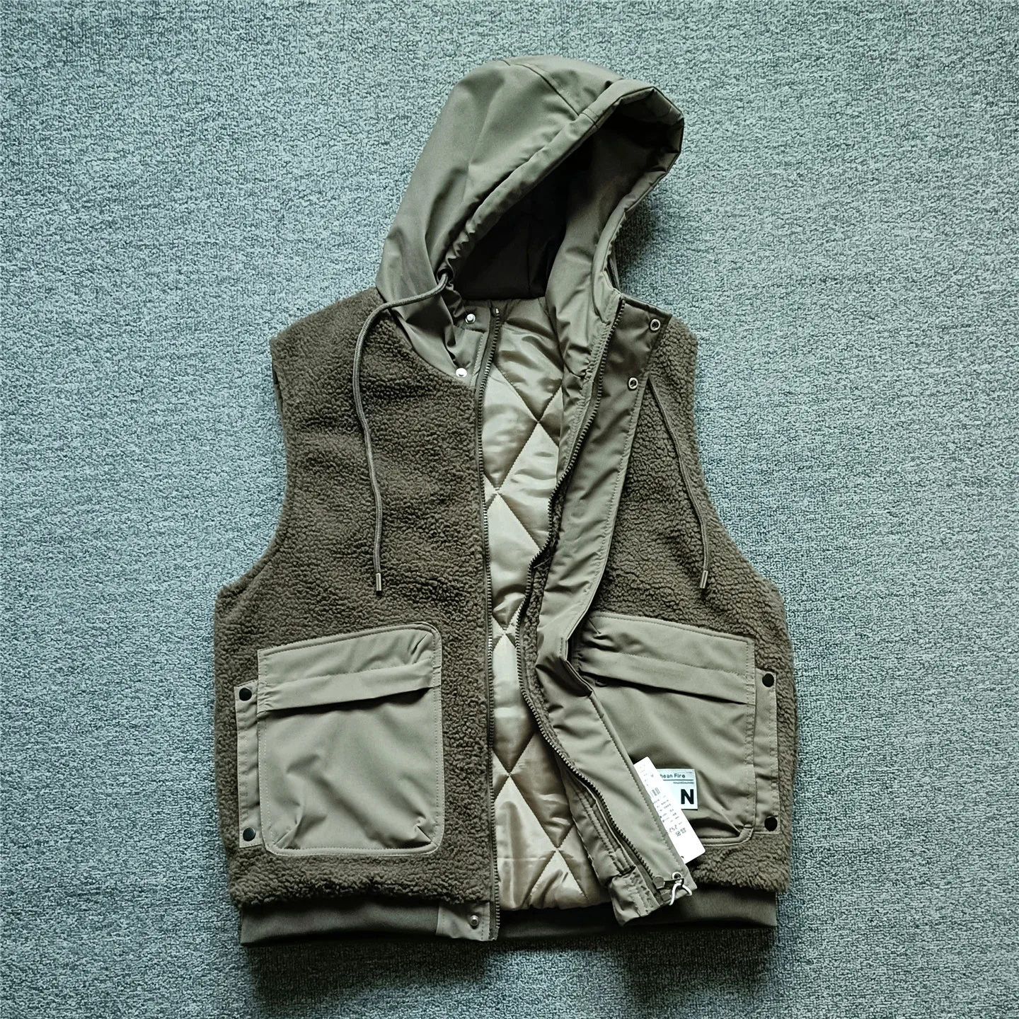 Hooded Lamb Velvet Jacket Men's Stylish Warm Vest Zipper Workwear Cotton Vest Autumn Winter Fashionable Youth Casual Outerwear