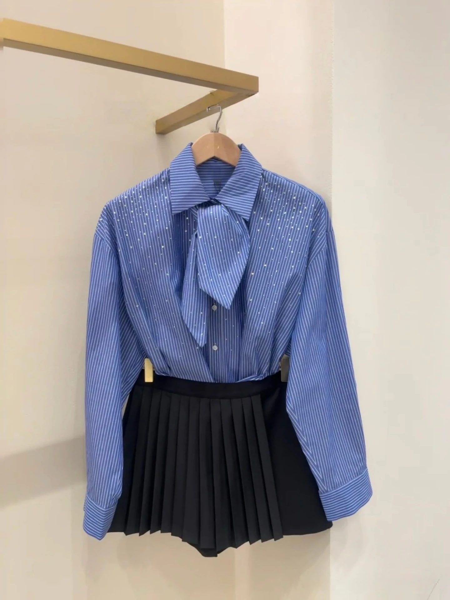 

Spring 2026 Trendy Polka Dot Rhinestone Tie Collar Striped irt Breathable Pure Cotton Long Sve ort Length Button ...