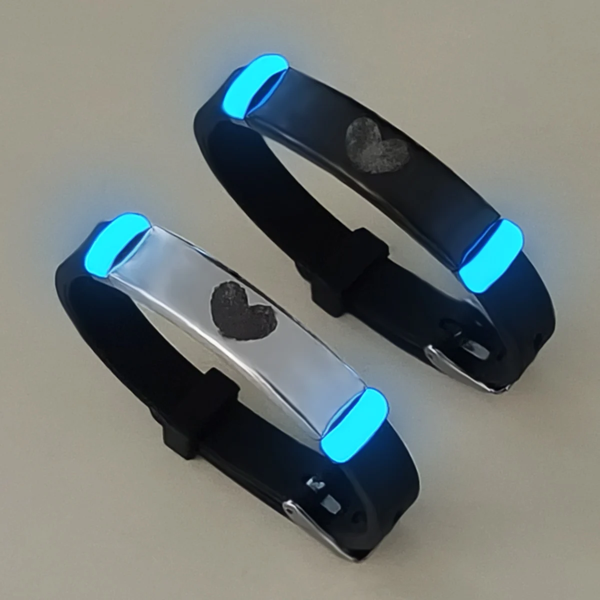 2 Pieces/Set of Luminous Accessories Heart-Shaped Fingerprint Couple Bracelets Fashionable Couple Confession Gift Accessories