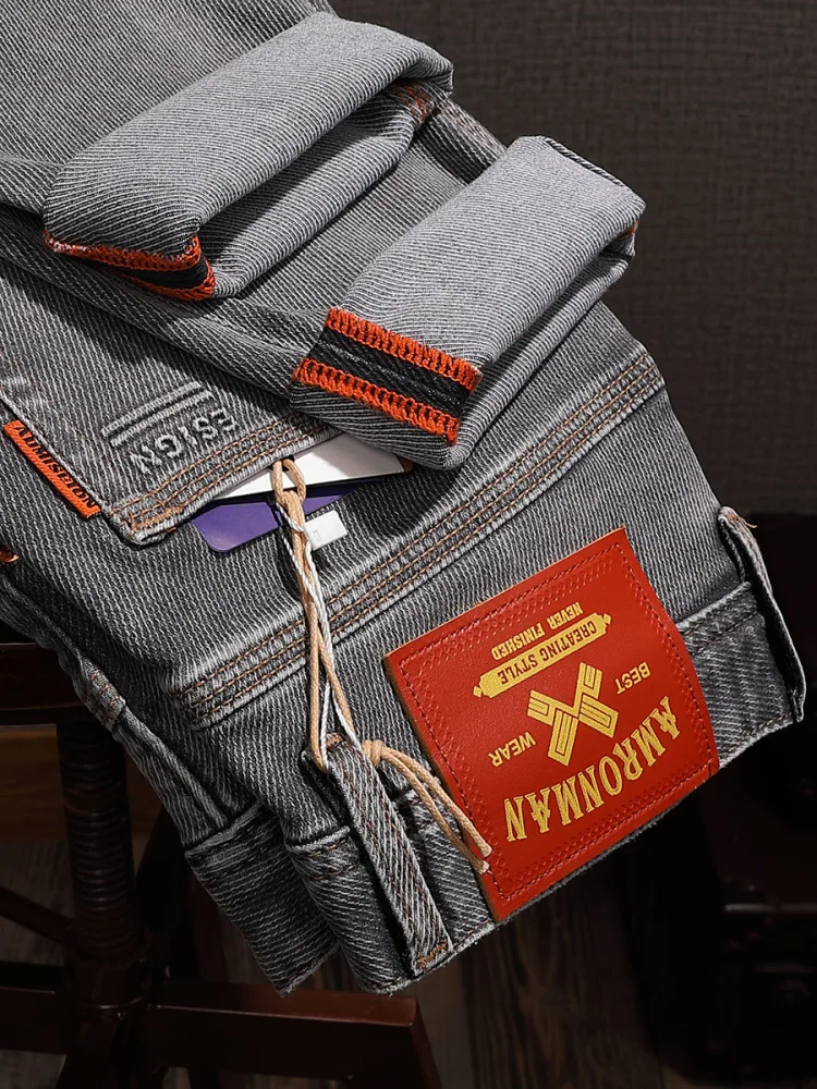 Pantalones vaqueros de tela de sarga suave de alta gama para hombre, pantalones elásticos pequeños de pierna recta, informales, a la moda, ligeros y de lujo