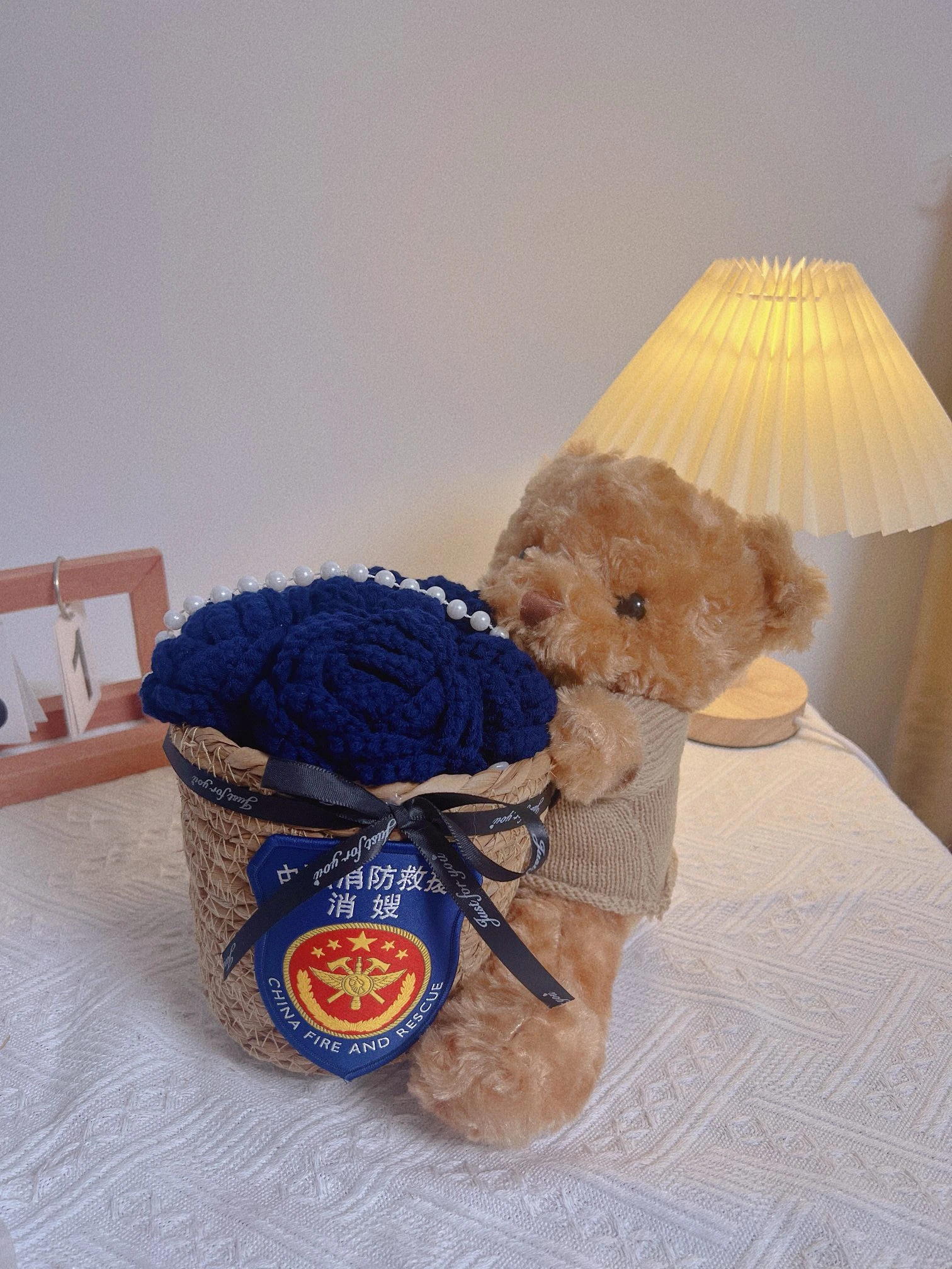 ramo-de-flores-de-ganchillo-hecho-a-mano-rosa-azul-fuego-eterna-producto-terminado-abrazo-de-oso-regalo-creativo-para-esp