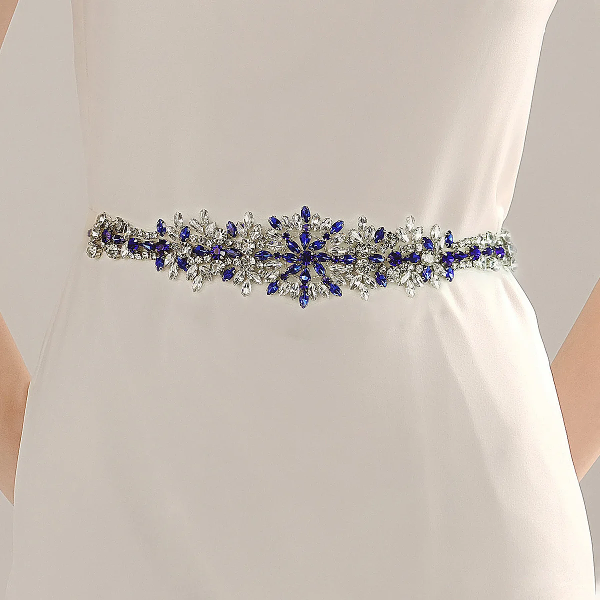 

Роскошный элегантный свадебный пояс с цветочным узором и стразами, кристаллическая лента для свадебного платья с белой атласной лентой для женщин, для вечеринок, выпускных и торжественных мероприятий 2026