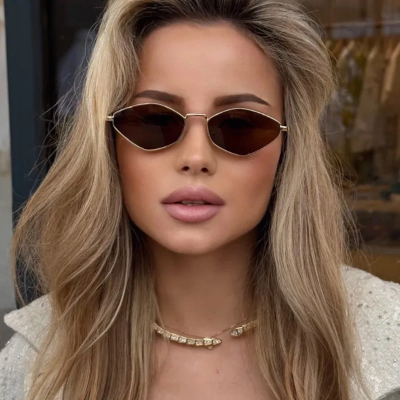 Gafas de sol poligonales con montura pequeña para motocicleta, 2 uds., marca de lujo para mujer, gafas de sol con marco de Metal Steampunk, gafas UV400 para mujer