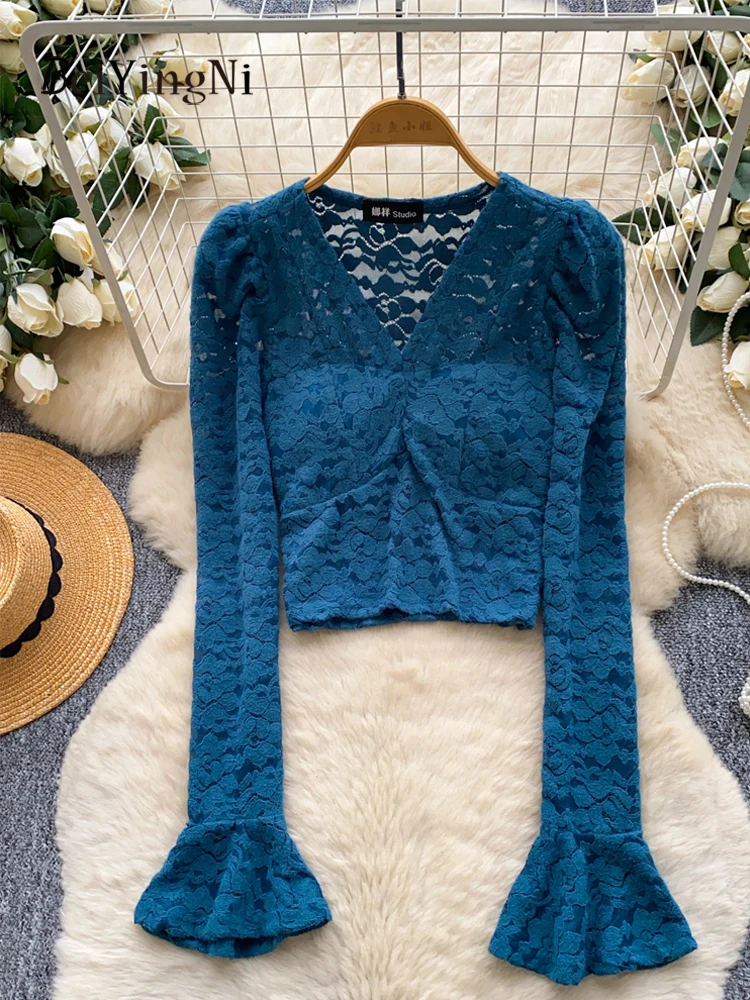 Beiyingni 2025 Koreaanse Wit Shirt Vrouwen Effen Kleur Massaal Vintage Kant Vrouw Blusas Met Borst Pad Luxe Franse Blouses