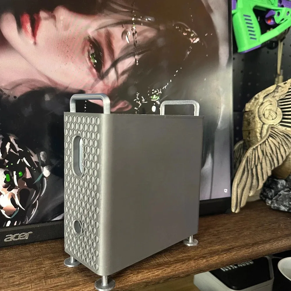 

Vertical Computer Case 3D Printed Shockproof Protective Bracket Dustproof Host Cover for Mac Mini M4/M4 Pro 2024 PC Accessories