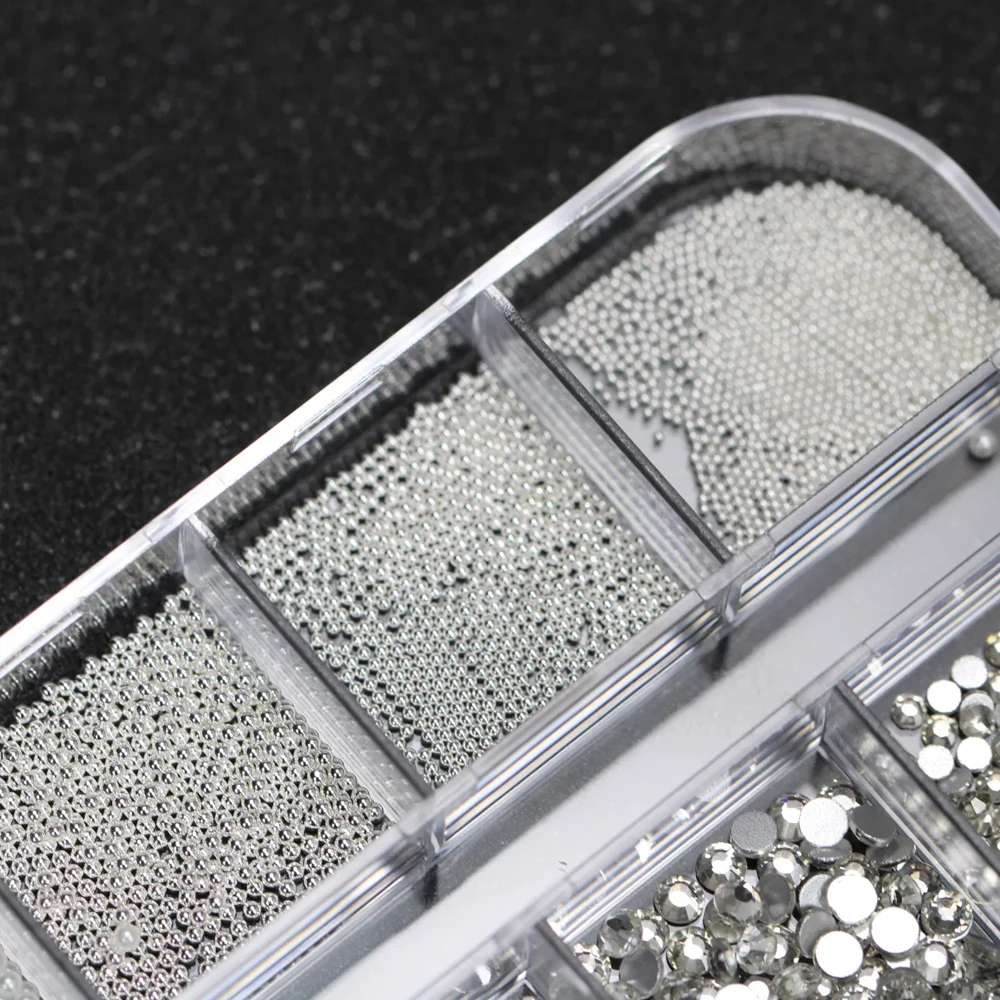 12-Gitter-Mix-Set mit Mini-Nagelperlen und Strasssteinen, 3D-Luxus-Silber-Kaviar-Mikroperlen & klaren Edelsteinen & Perlen-Nagelcharms, DIY-Schmuckteile – Detail 6