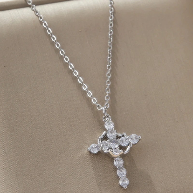 Europe and The United States Fashion Cross Geometric Pendant Necklace, Women's Exquisite Shining Wedding Banquet Jewelry Gifts image 2