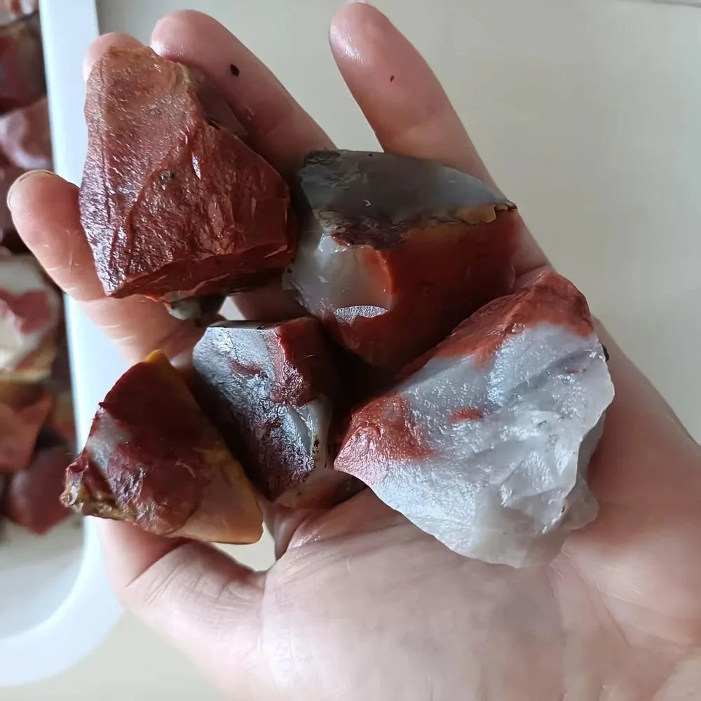 Natural Tri-Color Jade Raw Stone, Crystal Rough Mineral Irregular Rock for Feng Shui Home Decor, Healing Crystal