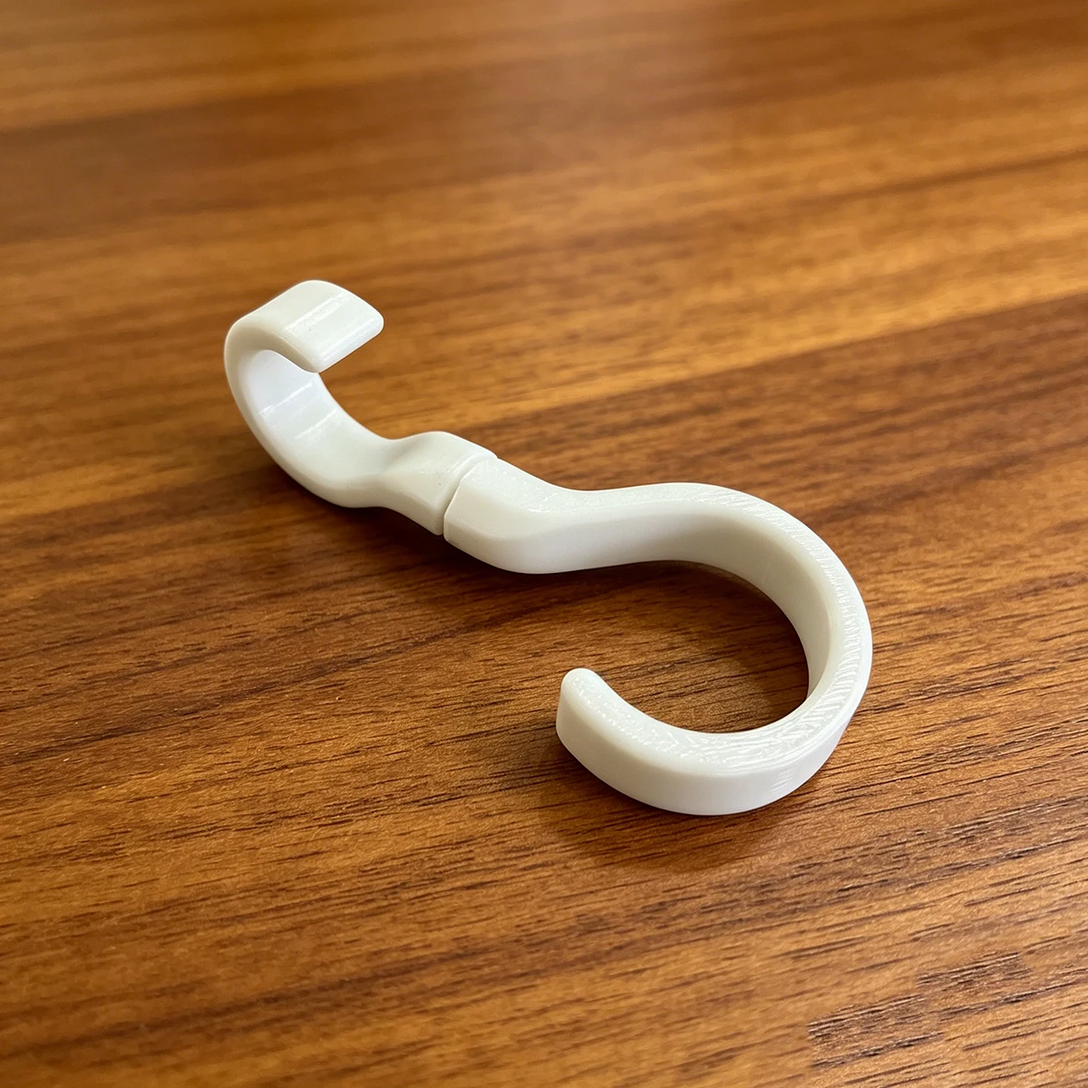 Kait Putar Bentuk Kuda Laut Ce - 3D Printing With Pp ulasan dan harga
