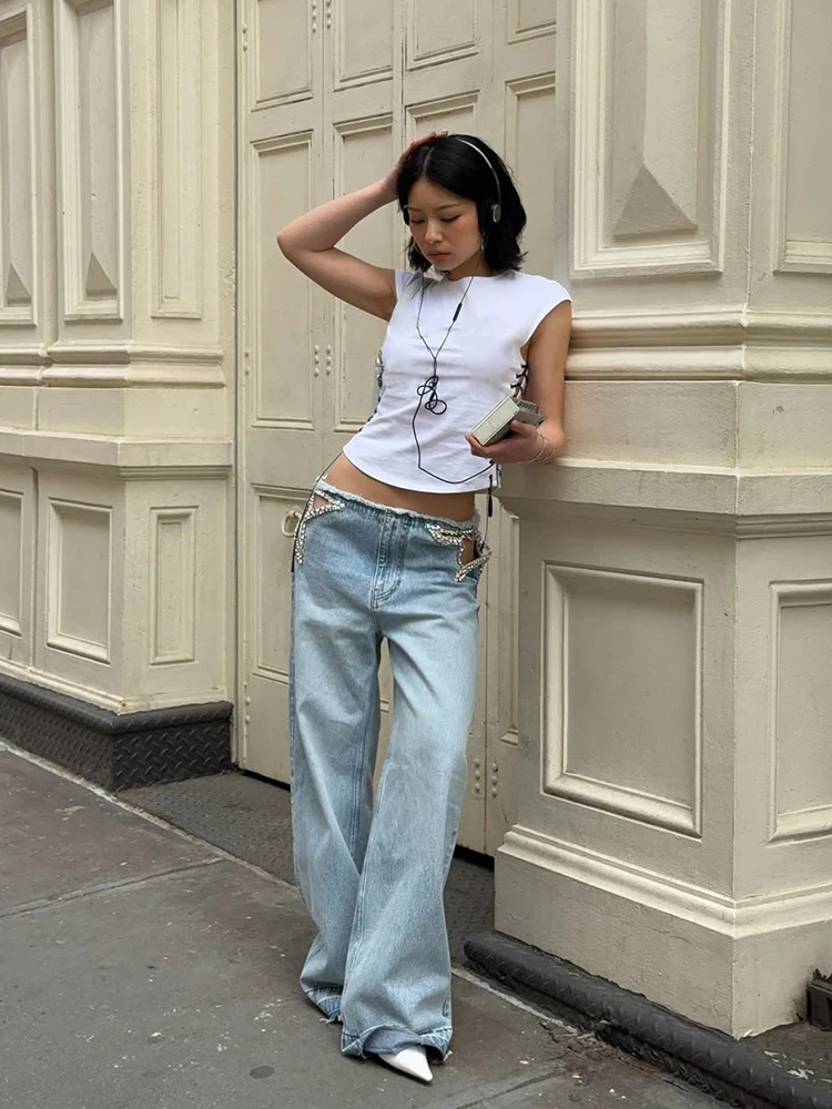 Women Low Waist Jeans Star Rhinestone Pants Cut Out Wide Leg Trousers Light Wash Distressed Denim Pants Street Woman Clothes