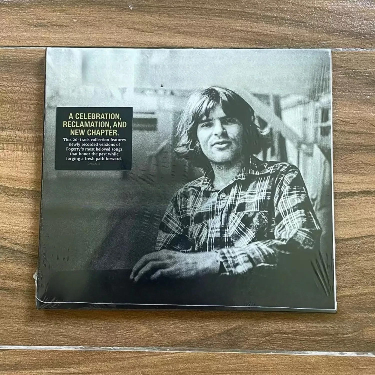 CD de musique rock western classique, couverture à thème portrait noir et blanc vintage, collection de morceaux légendaires réenregistrés