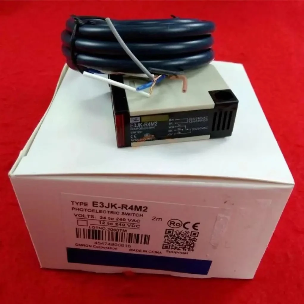 

Фотоэлектрический выключатель E3JK-R4M2 24-240 В переменного тока/12-240 В постоянного тока