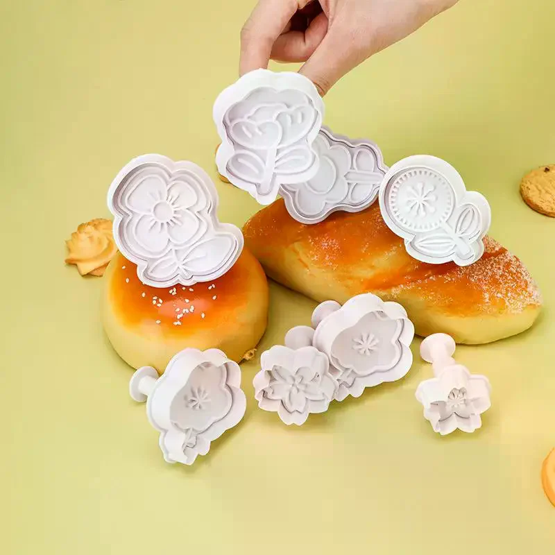 4Pcs/Set 3D Flower Pattern Plastic Biscuit Mold DIY Kitchen Cake Decorating Tools Cookie Cutter Stamp Fondant Embosser Die