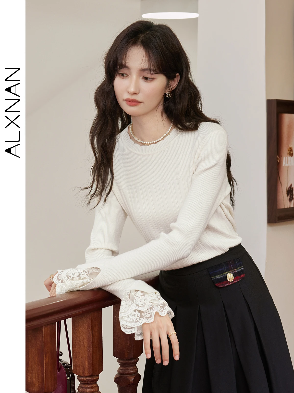 ALXNAN Women's French Knitted Pullover Temperament Lace Spliced Cuff Languid O-neck 2024 Fall Winter Female Inner Sweater L50613