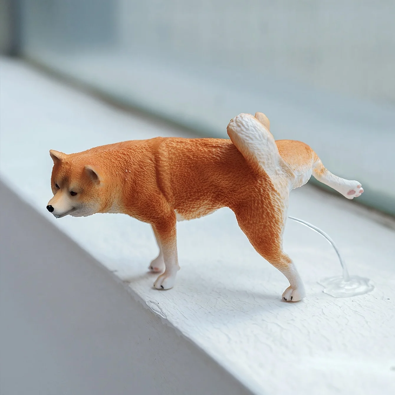 1/6 Scale Funny Shiba Inu Figurine Set with Poop & Urinal Post Mini Simulation Model Creative Holiday Birthday Gift Home Decor
