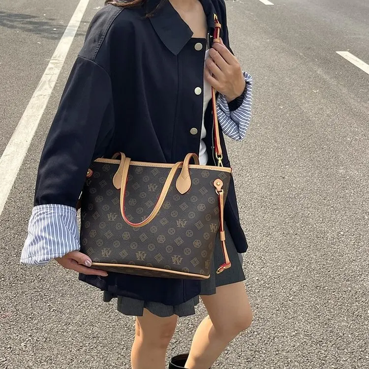 

Urban Commute Shoulder Bag, Spacious Main Compartment, Soft Touch Finish, Detachable Crossbody Strap, Essential, New 2026