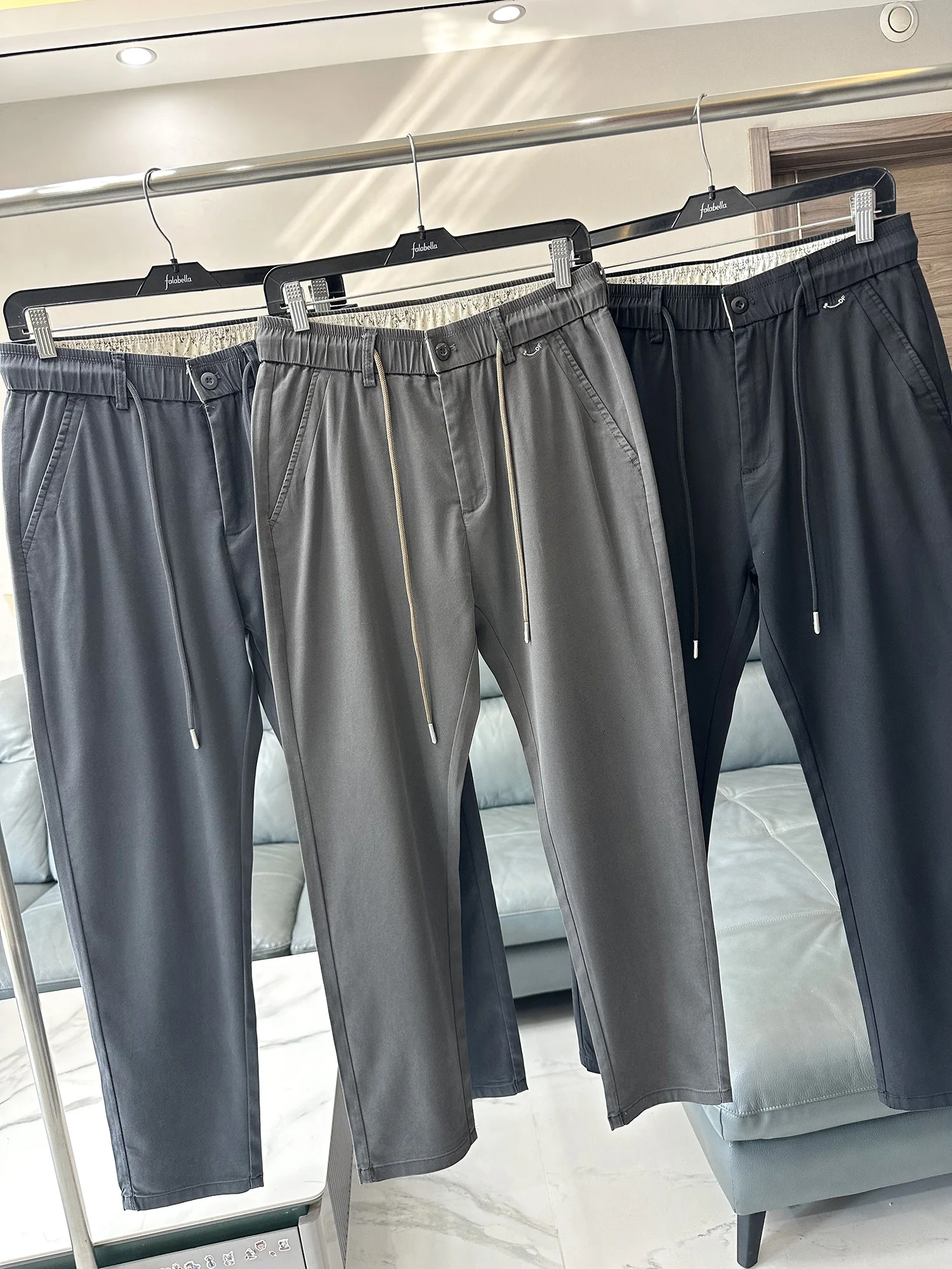 

Men's Comfortable Elastic Waist Straight Leg Casual Pants Spring Summer Faionable Loose Fit Cotton Lyocell Blend Trousers