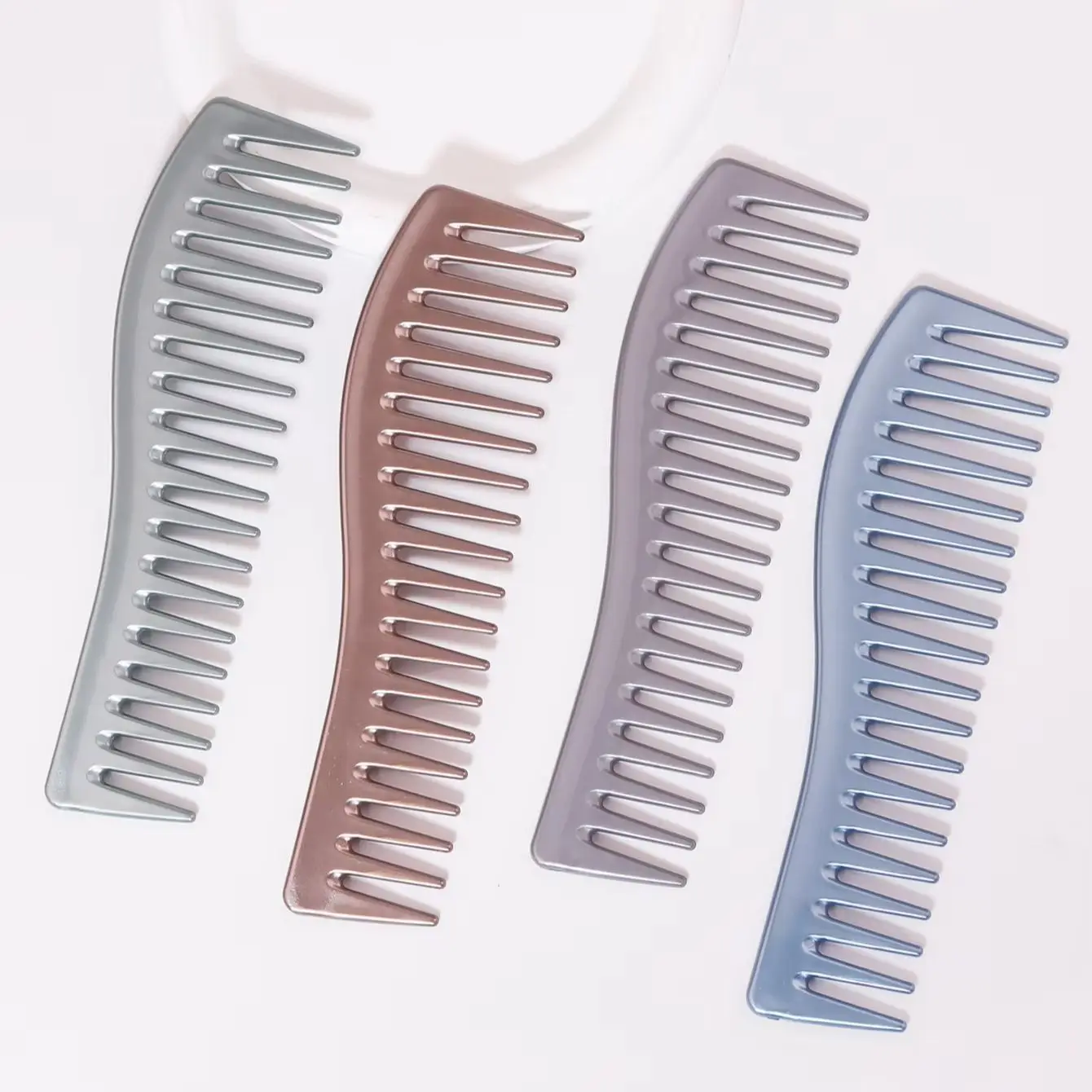 

Handle less styling shampoo comb, wide toothed comb, suitable for curly, wet and dry hair Special for real hair wigs
