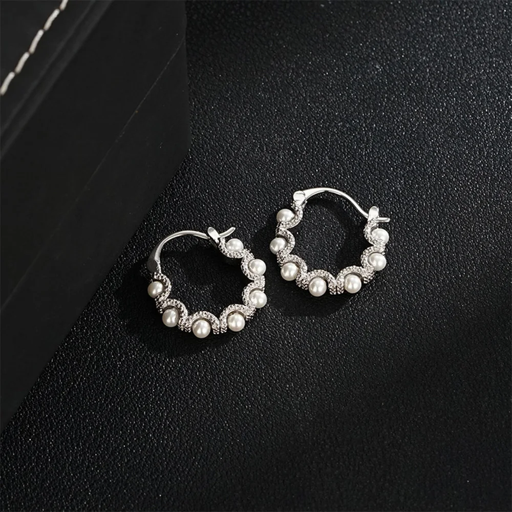 แฟชั่นวินเทจคลาสสิกไข่มุกต่างหูเงินและหูสําหรับสาวปาร์ตี้ของขวัญเครื่องประดับขายส่ง