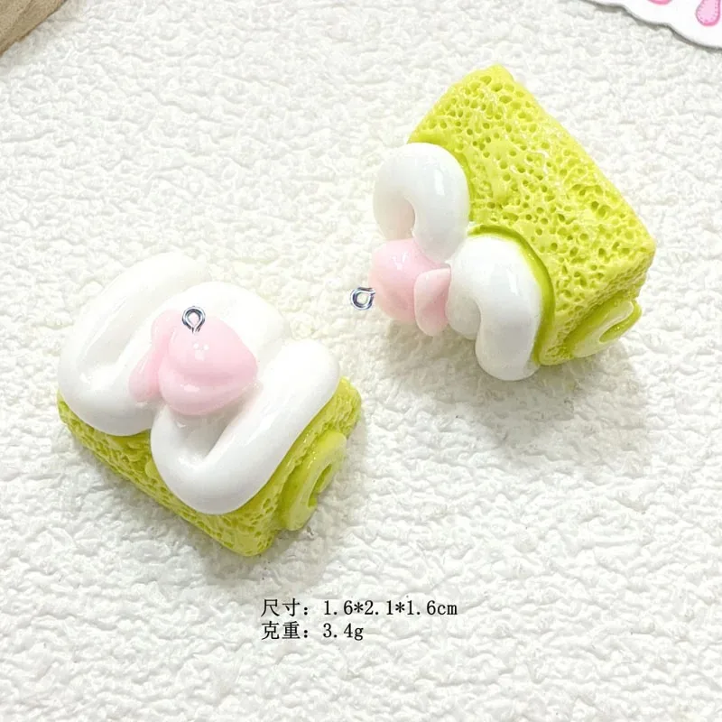 10 Pcs Mini Pendentifs en Résine Simulant des Gâteaux Mignons, Breloques Desserts Kawaii, Fournitures Artisanales DIY pour Boucles d'Oreilles, Colliers, Porte-clés, Bijoux