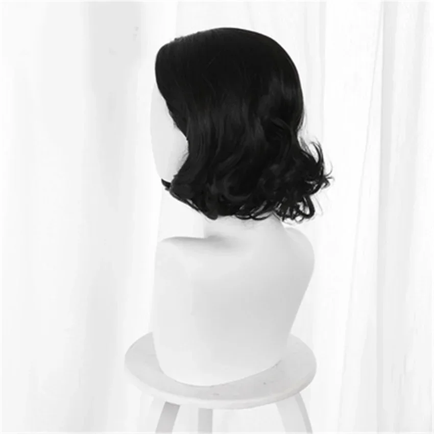 Game Evil 8 Lady Dimitrescu Cosplay Woman's Wig Black Short Bob Hair Headgear Halloween Carnival Party Props Wigs