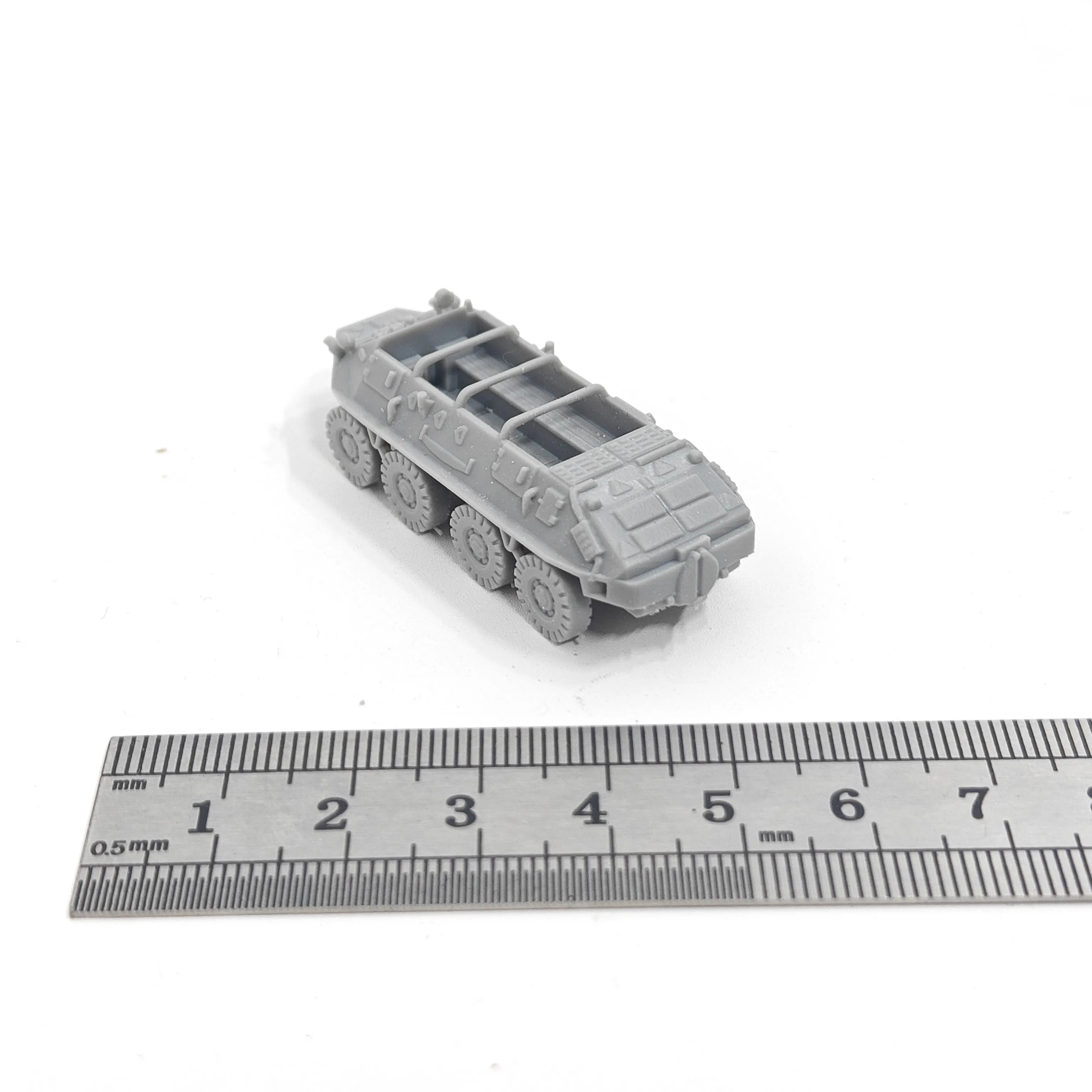 1/144 Scale BTR-60 …