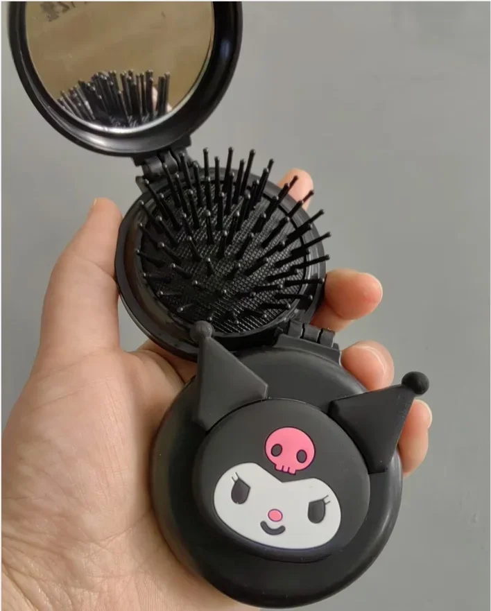 Set de Espejo y Peine de Maquillaje Sanrio Hello Kitty Kuromi My Melody - Peine Plegable Portátil con Cojín de Aire, Regalo para Mujeres y Niñas en su Cumpleaños