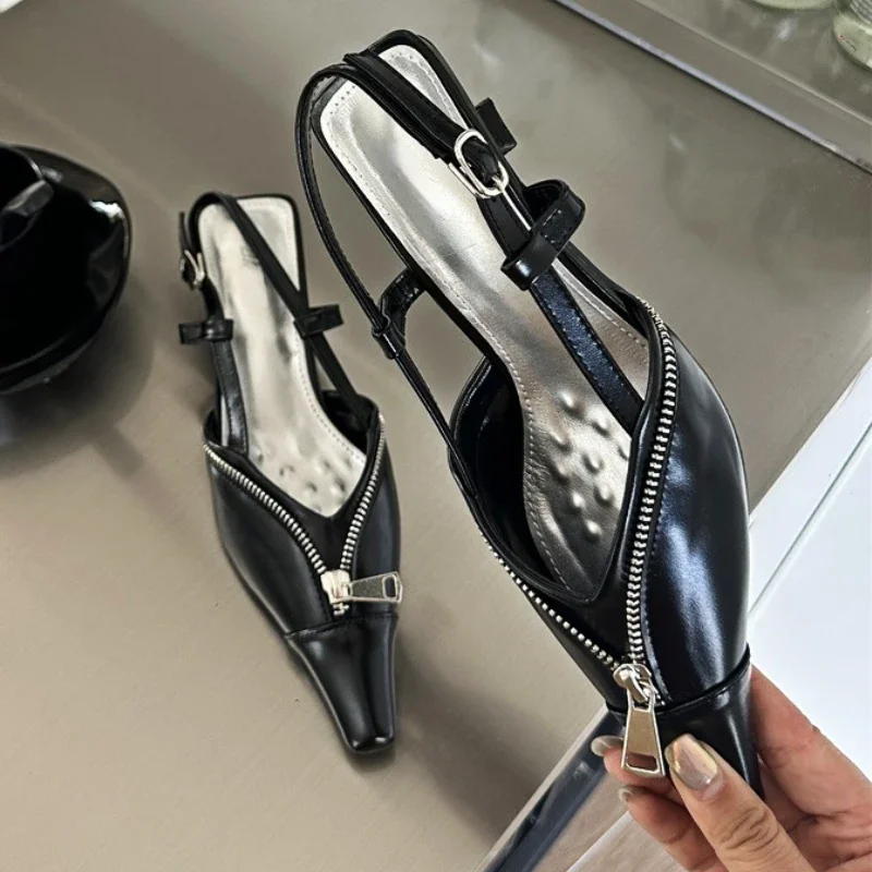 

Sexy Zipper Decoration Design Pointed Toe Women Sandals Fashions Belt Buckle Pumps Heeled Sandals Black Bare Heel High Heels