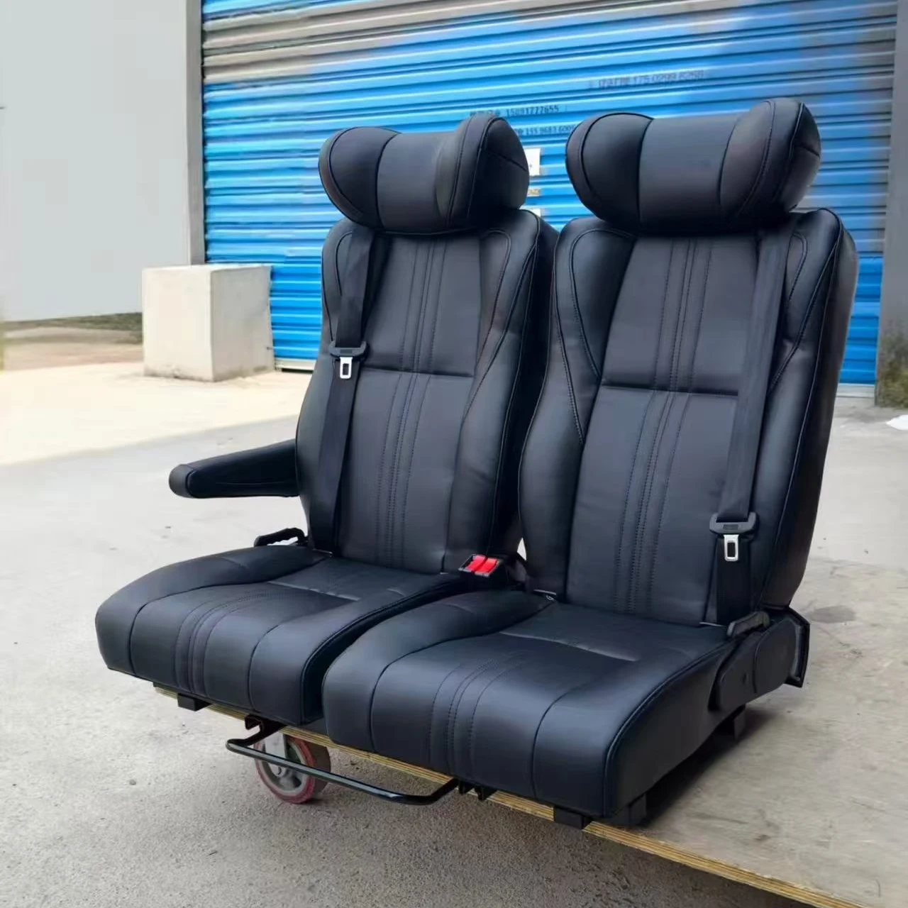 

Autoliuma PU Leather 360-degree Swing Two-Person Sleeper Seat Space-Saving Double Bench RV Lounge For Camper Van Motorhomes