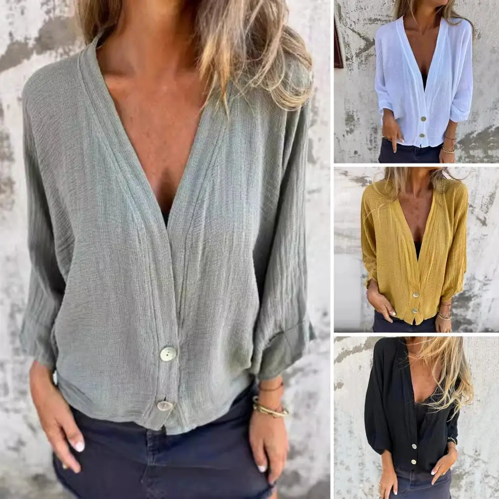 Women T-shirt Stylish Women's V-neck Blouse with 3/4 Sleeves Button Decoration Loose Fit Solid Color Shirt Tops for Casual Style