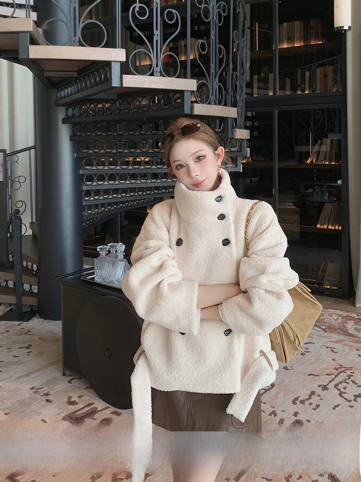 

Женское свободное двубортное пальто из искусственного меха, белое, в стиле ретро, классическое, весеннее, новое, теплое, приталенное, повседневное, с длинными рукавами