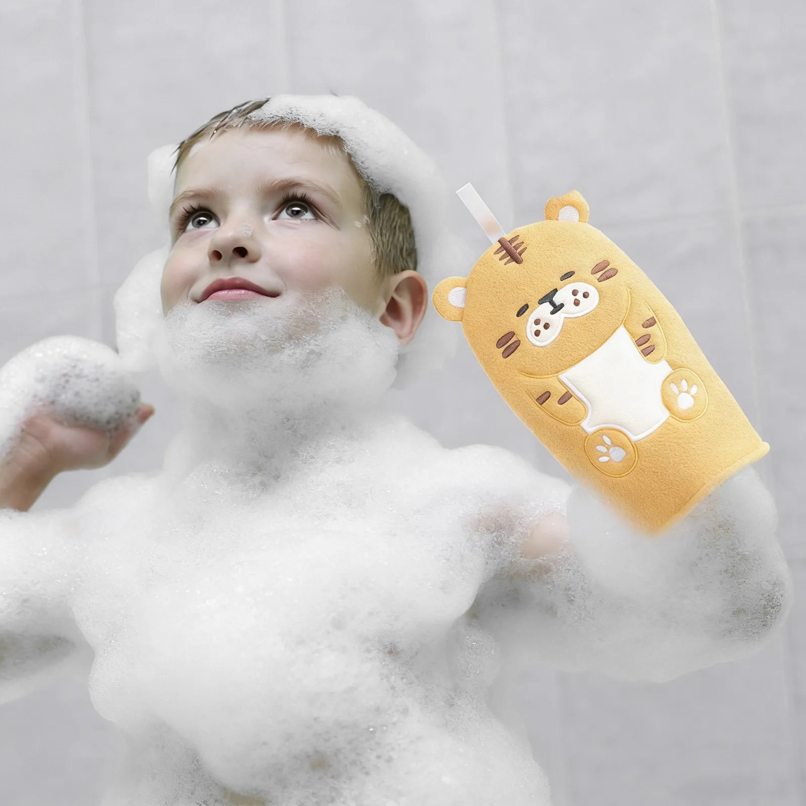 

2Pcs Lovely Cartoon Bath Mitts High Class Material Safe Skin Friendly Good Workmanship Long Life Child Bath Towels