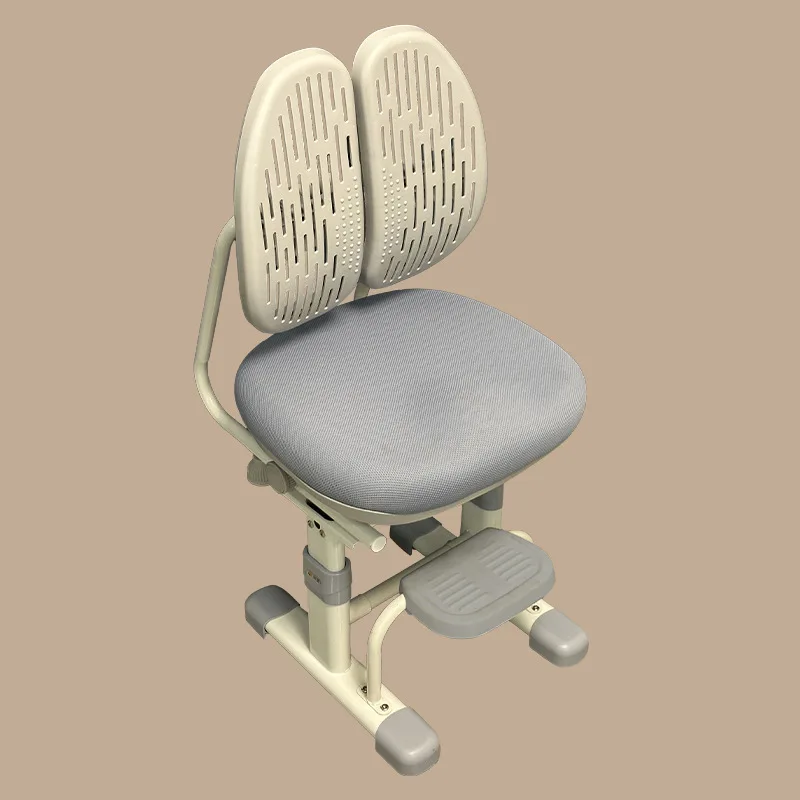 

Детские учебные стулья, школьные парты и стулья, маленькие стулья в учебных институтах.