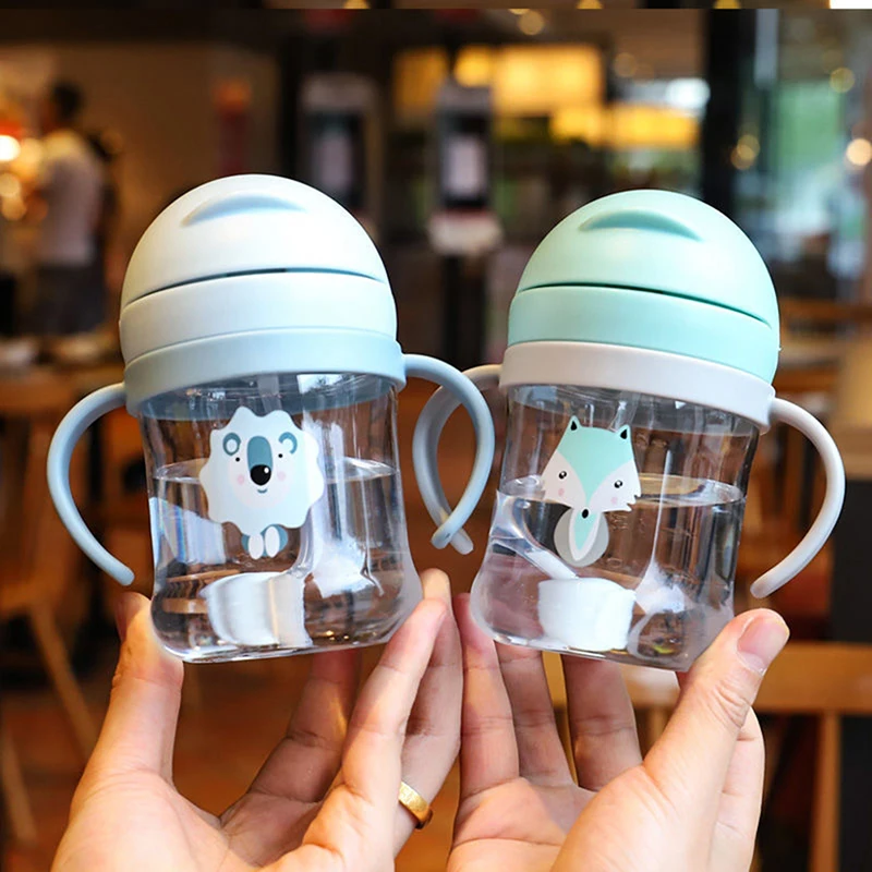 Botol air minum bayi gagang anak, cangkir belajar memberi makan bayi 250ml Anti tersedak dengan bola gravitasi latihan anak-anak dengan sedotan