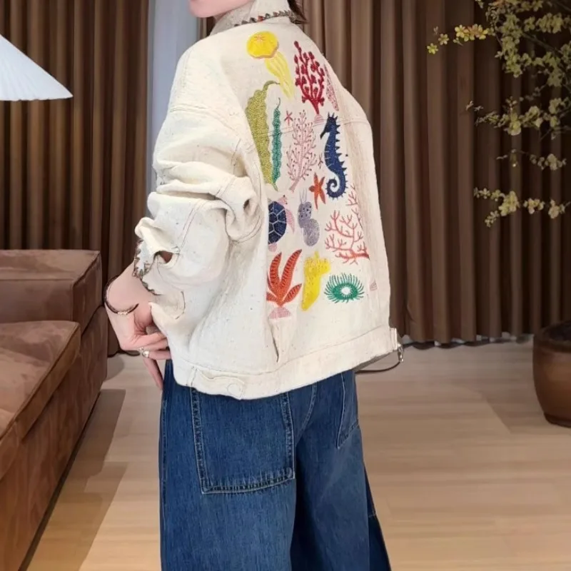 

Spring 2025 New Color-silk-screened Elegant Denim Jacket for Petite Ladies