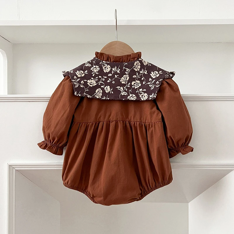 جديد ربيع 2026 بدلة للأطفال حديثي الولادة رومبير 0-2 سنة مطرز بالزهور وطية صدر السترة بلون سادة وأكمام طويلة ملابس أطفال