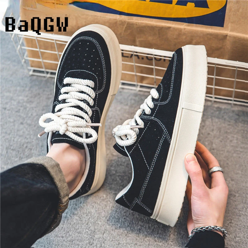 Korean Solid Casual Canvas Shoes Men Thick Bottom Lace Up Sneakers Suede Leather Skateboard Shoes Trend Retro Designer Sneakers