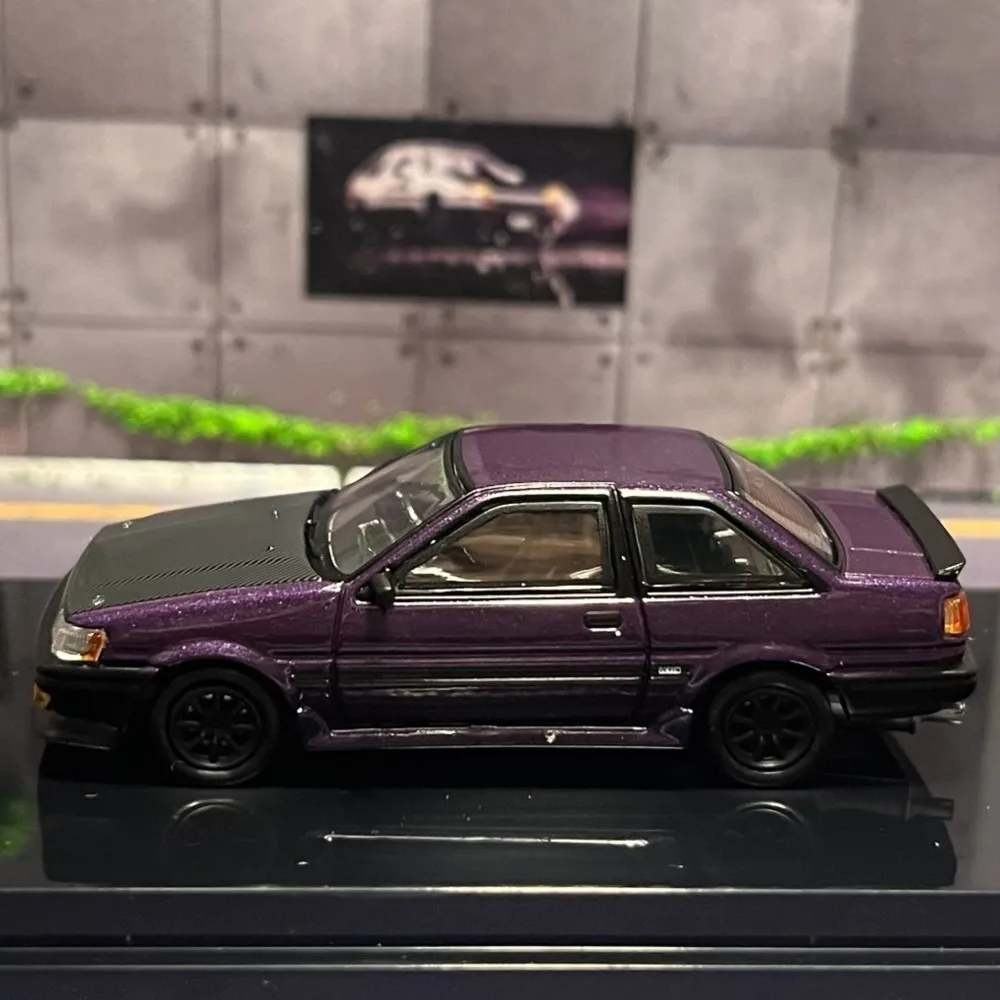 

Хобби Япония 1:64 подарки для подростков AE86 Corolla литая модель автомобиля