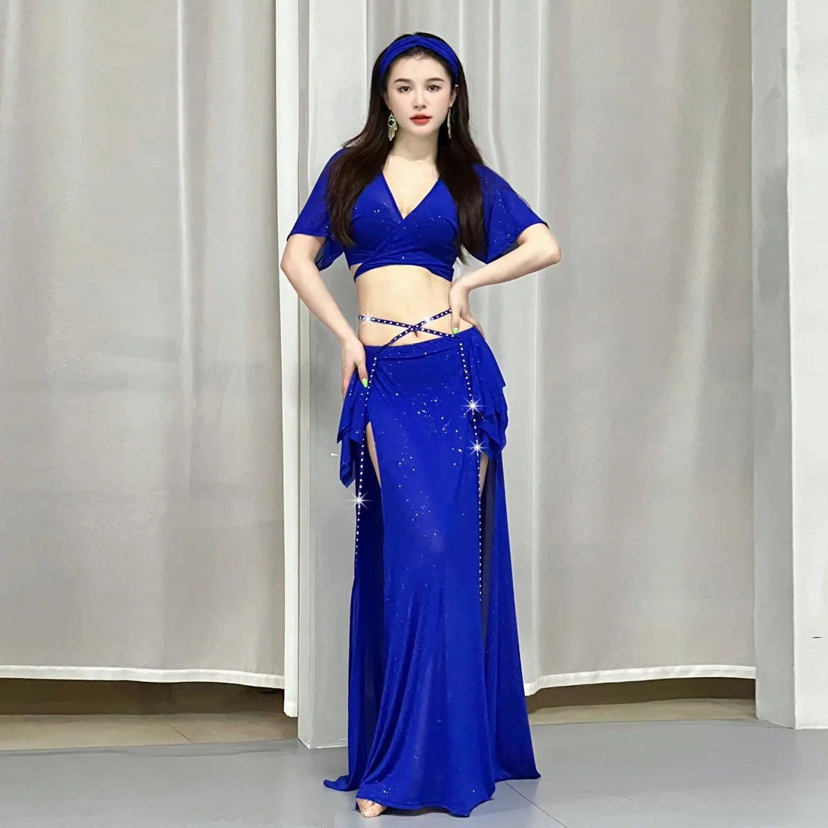 

1set/lot woman fashion belly dance costumes lady sexy training dancing summer clothing solid v neck top and split skirt